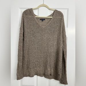 AE V-neck Sweater